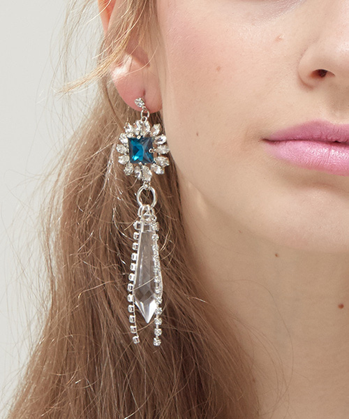 Floral cubic earrings